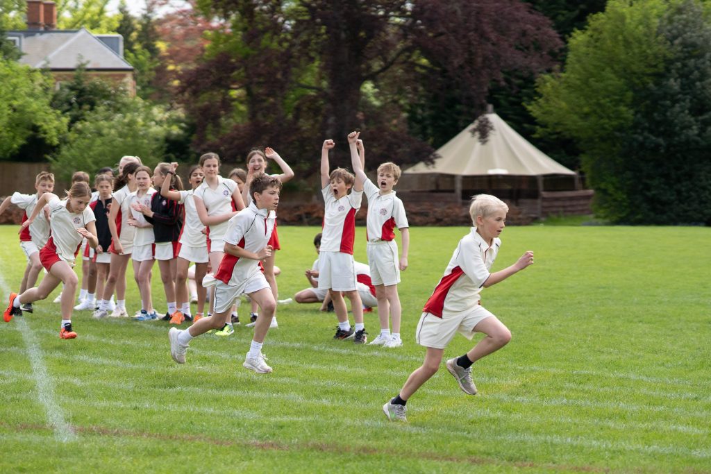 boys running