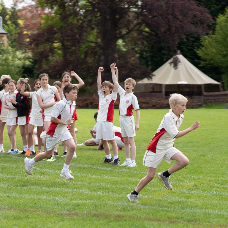 boys running